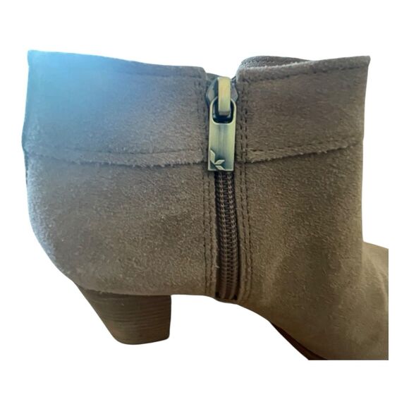 Koolaburra by UGG Women's Size 7 Amalea Ankle Boots Tan Suede Bootie Career Work - Picture 8 of 10